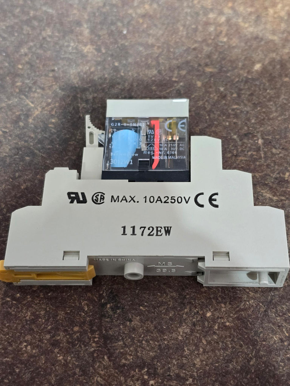 OMRON G2R-1-SN (S) 12V SPDT 10A WITH P2RF-05-E SOCKET 1172EW (USED)