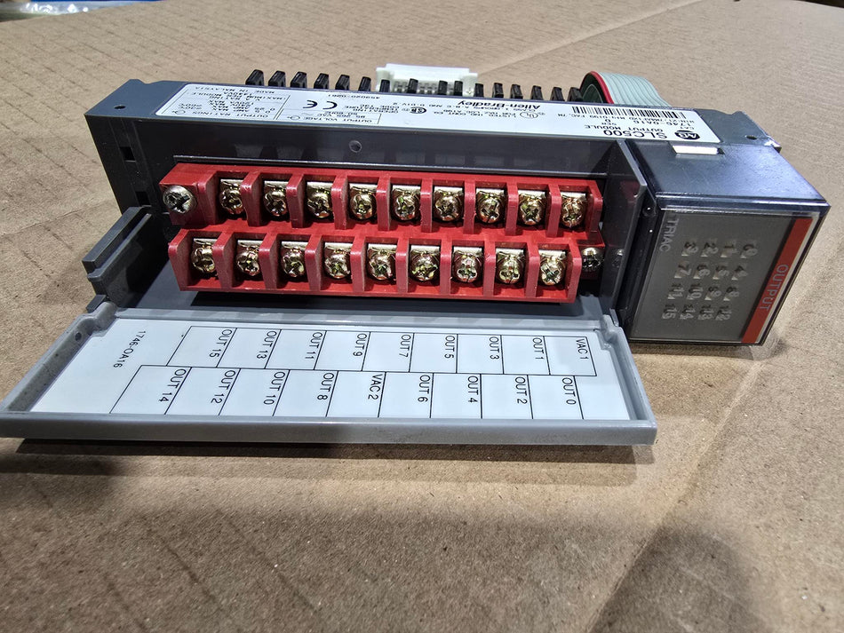 ALLEN-BRADLEY 1746-OA16 SERIES D OUTPUT MODULE, SLC 500, TRIAC (USED)