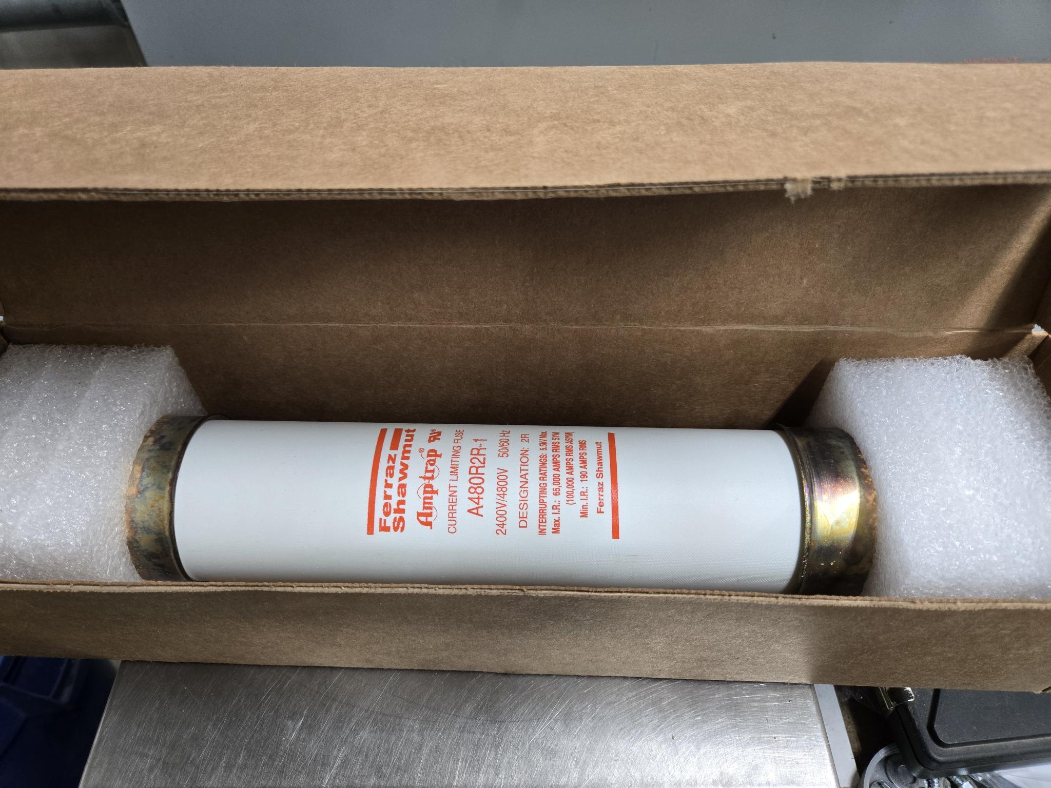 Ferraz Shawmut A480R2R-1 Amp-trap Current Limiting Fuse, 2400/4800 V 50/60 Hz - 5.5 kV - Interrupting Rating (Symmetrical): 65,000 A RMS - Minimum Interrupting Rating: 190 A RMS