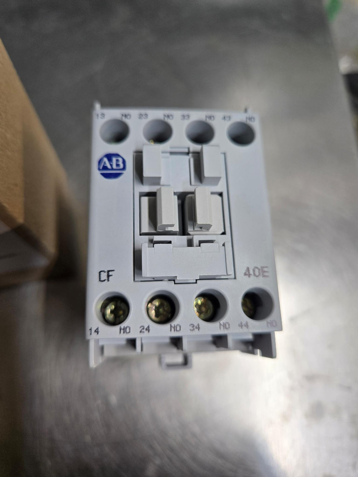 Allen-Bradley 700-CF400D Control Relay, 4 NO, 25 A, 110/120 V Coil - A - 110 V 50 Hz / 120 V 60 Hz - 600 V AC - AC-12 Rating: 690 V, 25 A