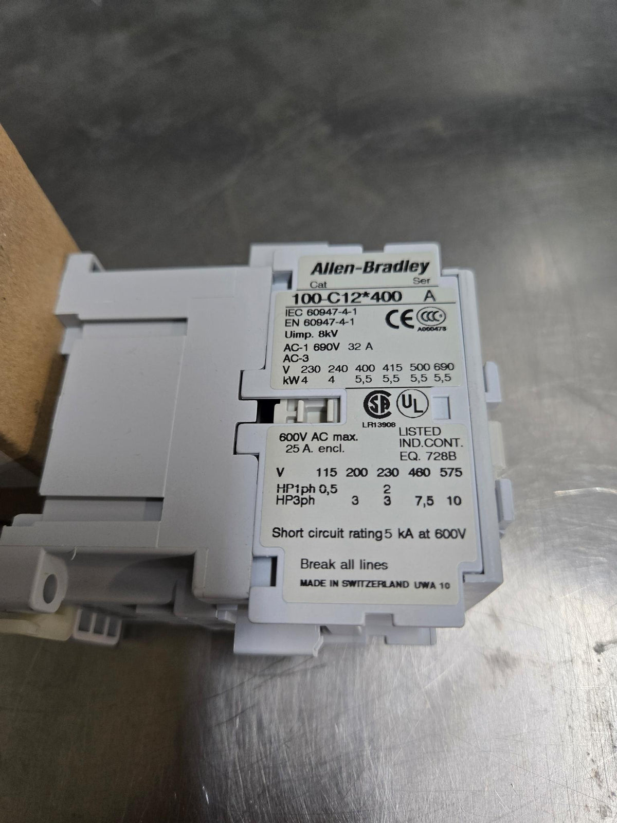 Allen-Bradley 100-C12D400 4-Pole Contactor, 690 V AC-1, 32 A - 110 V 50 Hz / 120 V 60 Hz - 8 kV - Main poles: 4 N.O. - Standard: IEC/EN 60947-4-1