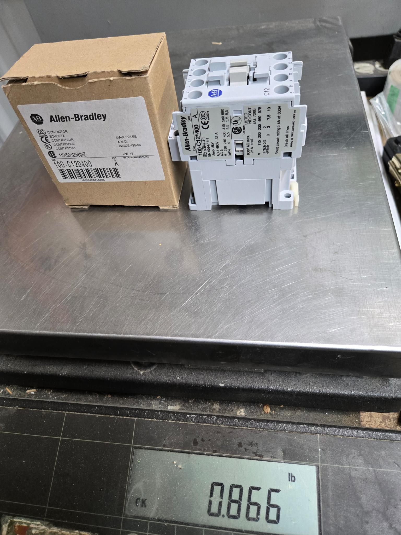 Allen-Bradley 100-C12D400 4-Pole Contactor, 690 V AC-1, 32 A - 110 V 50 Hz / 120 V 60 Hz - 8 kV - Main poles: 4 N.O. - Standard: IEC/EN 60947-4-1