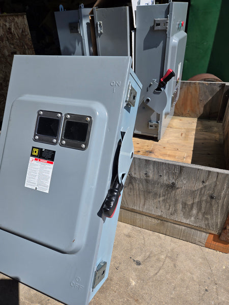 Square D CHU364AWK Heavy Duty Safety Switch, 200 A, 600 Vac/600 Vdc - 50/60 Hz - Enclosure Type: Type 3R, 5 or 12 - Single throw - Environmental Rating: Rainproof; dust tight