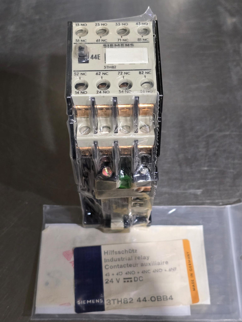 SIEMENS CONTACTOR 3TH8244-0BB4 24VDC