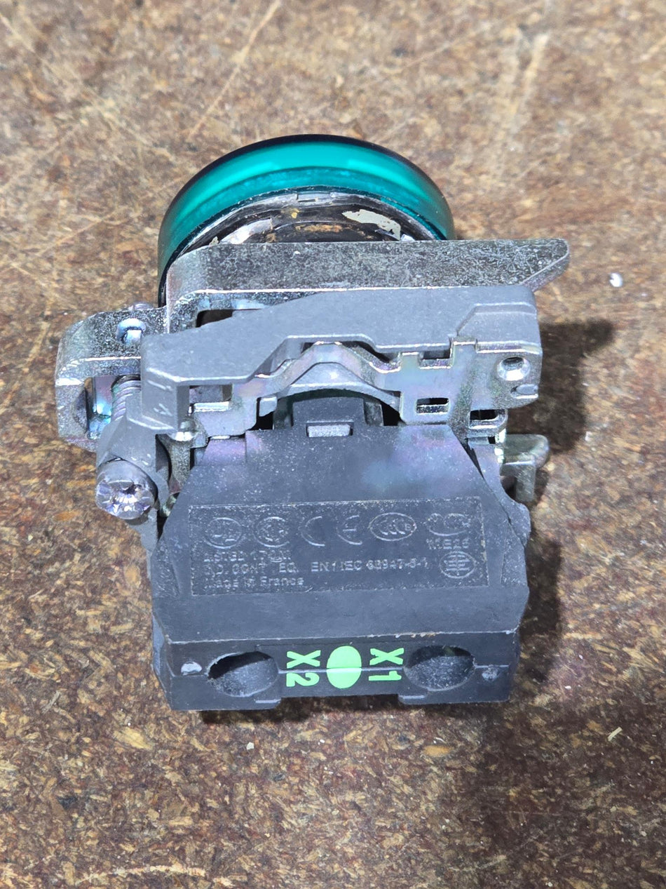 Schneider ZBV-G3 Green Led Light , 22MM Hole size, 120V (USED)