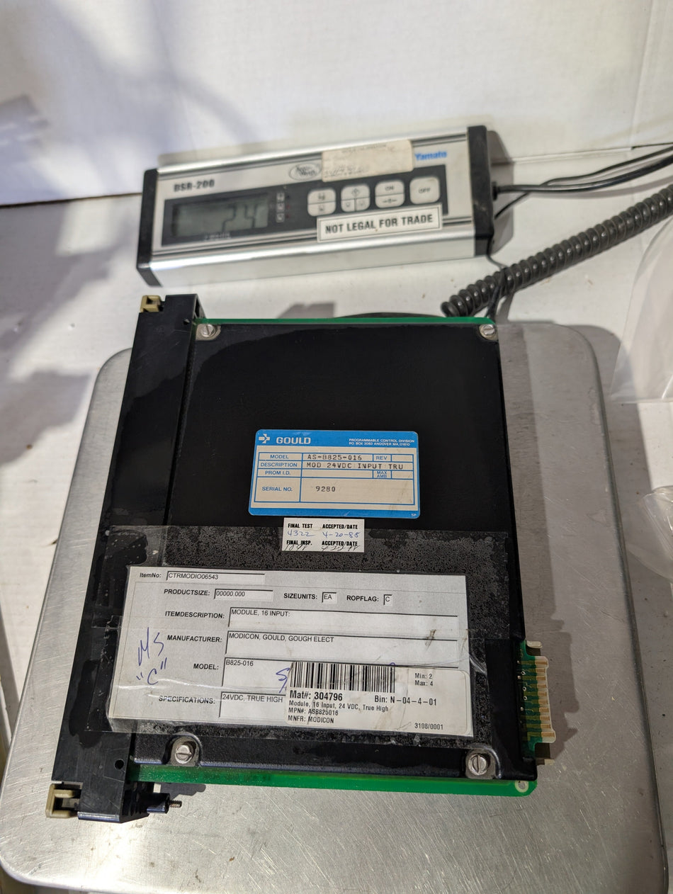 Gould Modicon  AS-B825-016 24VDC INPUT TRUE HIGH MODULE (USED)