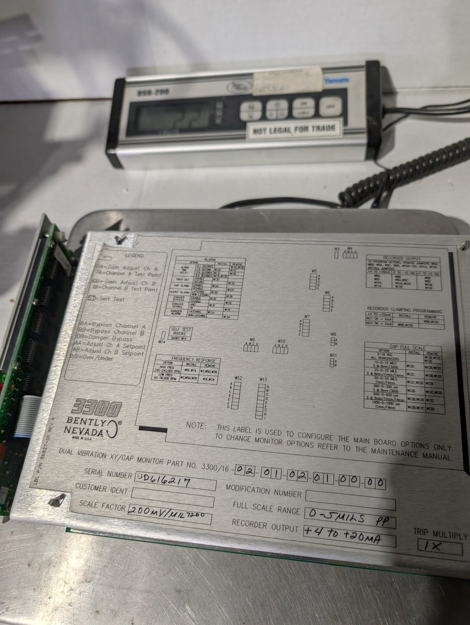 Bently Nevada 3300 Dual Vibration XY/GAP Monitor 16-02-01-02-01-00-00