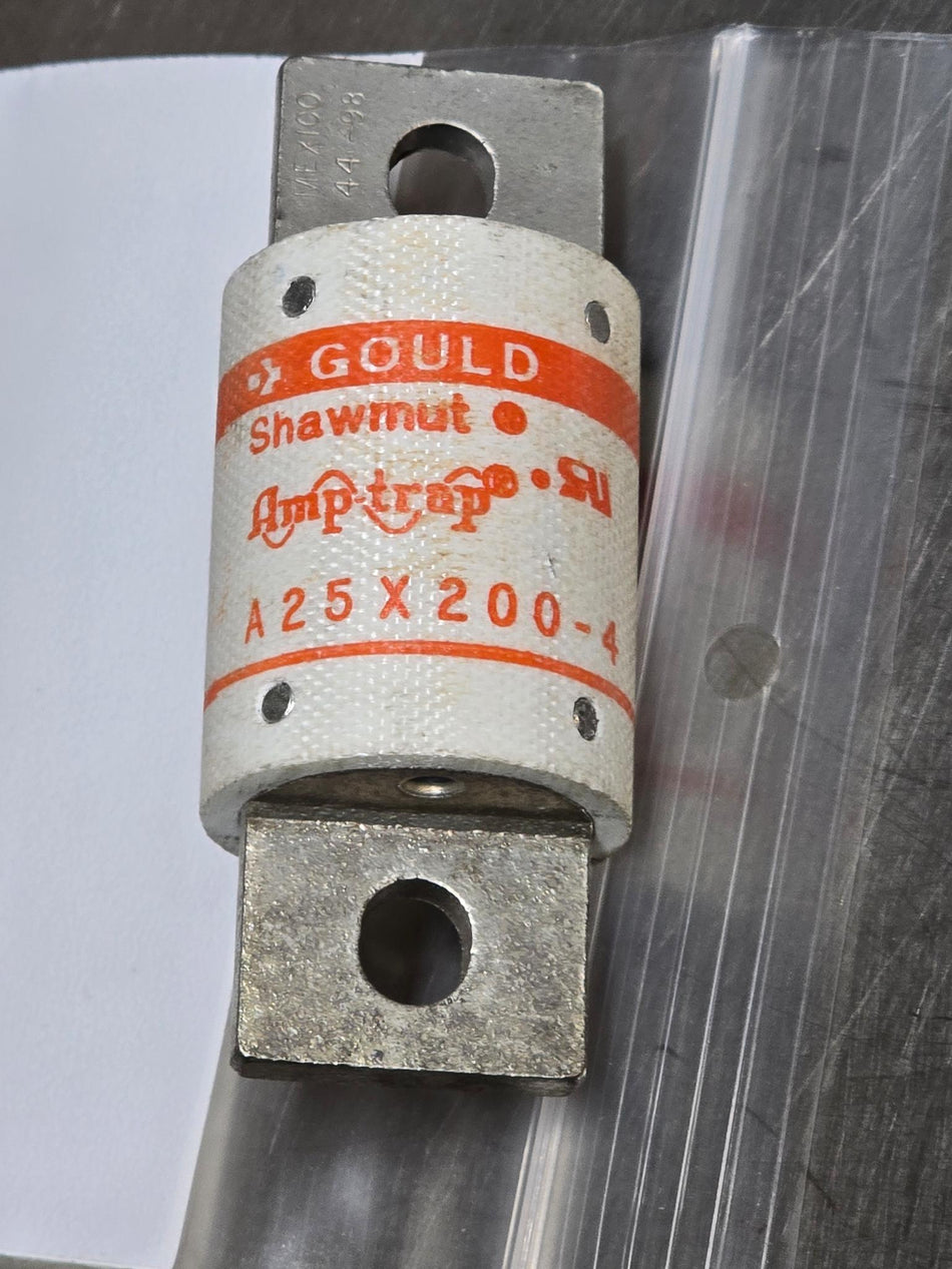 GOULD SHAWMUT A25X200-4 Amp Trap Fuse  200A 250V