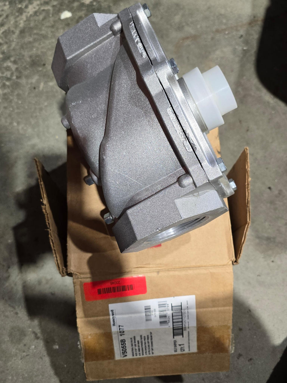 Honeywell V5055B1077 2 1/2" Npt Gas Valve with Characterize Guide