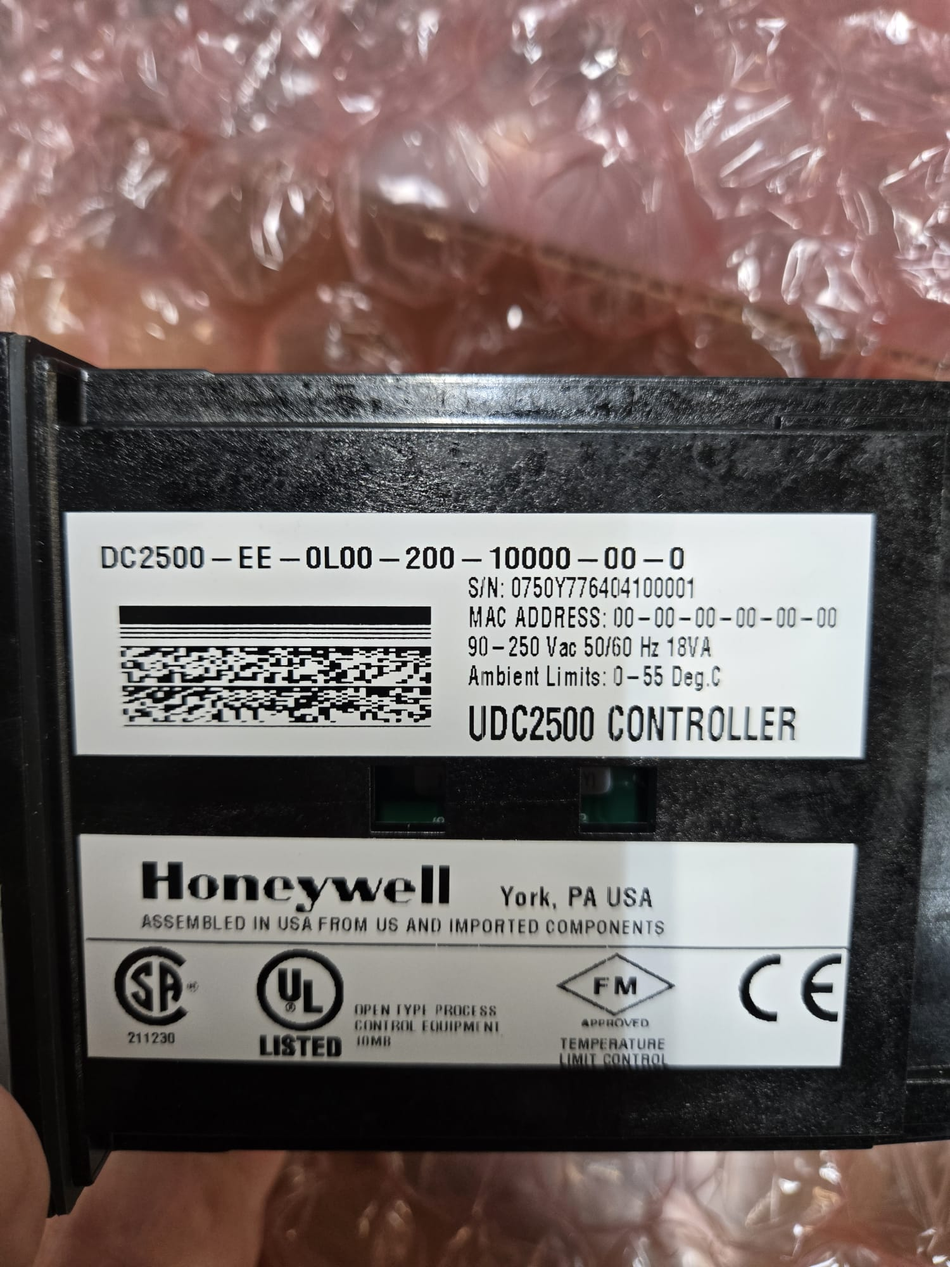 Honeywell DC2500-EE-0L00-200-10000-00-0 UDC2500 controller nameplate