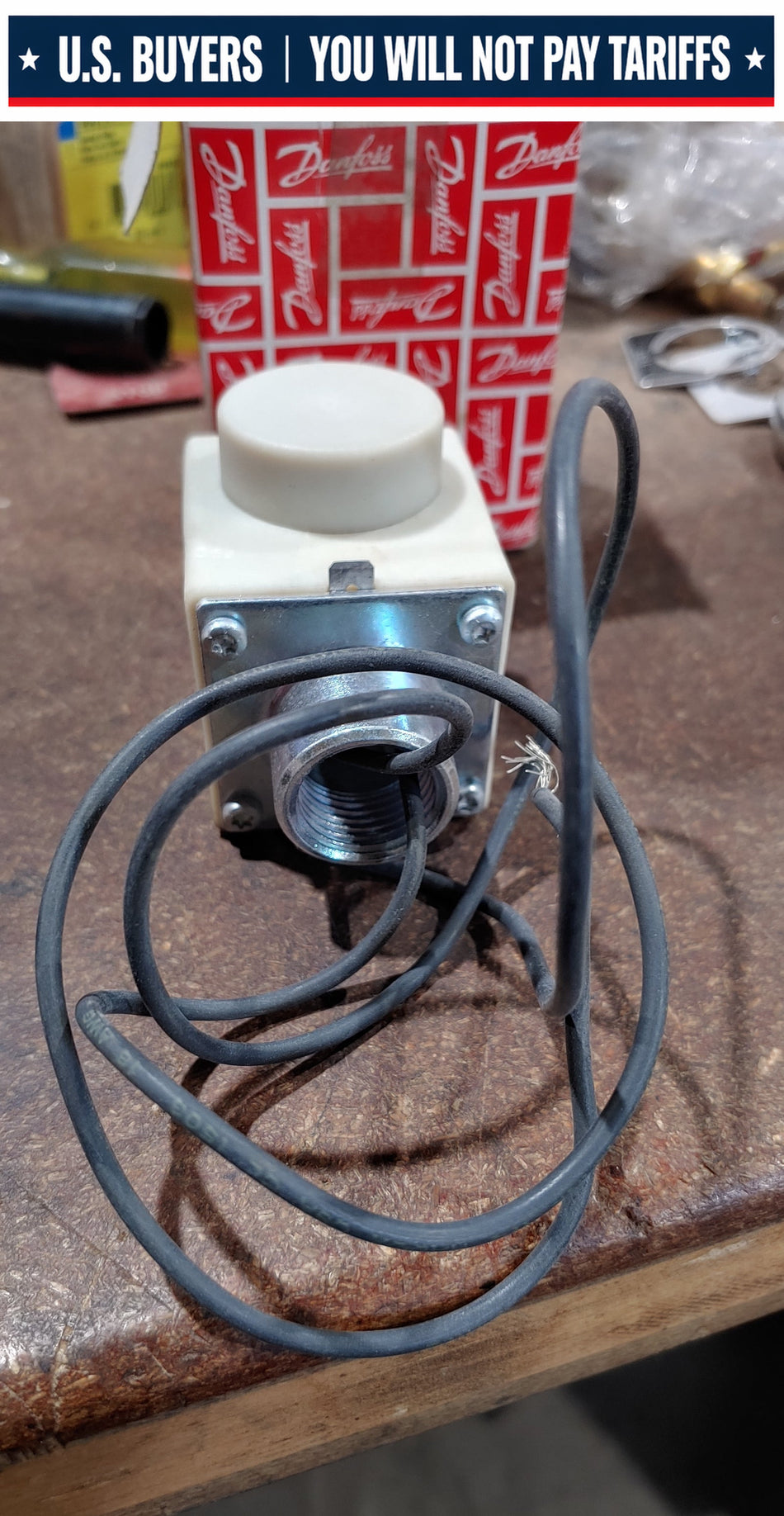 DANFOSS 018F7692 COIL FOR SOLENOID VALVE CONDUIT HUB 120V 60HZ