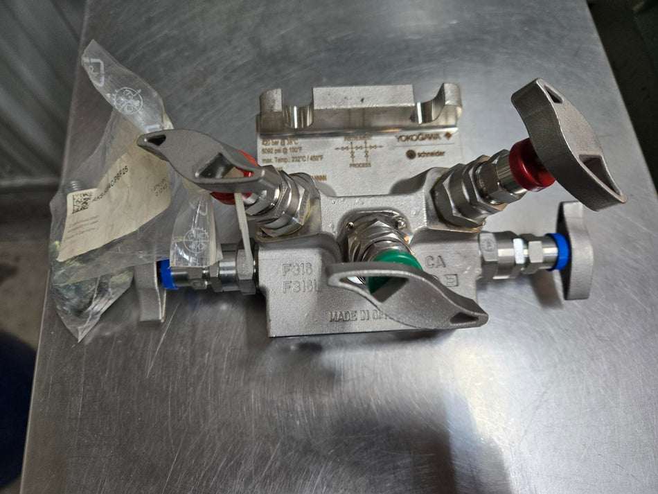 Yokogawa - Schneider - Manifold 5 Valve C13ST-5TSA0-NN-NNNNN-NNNN