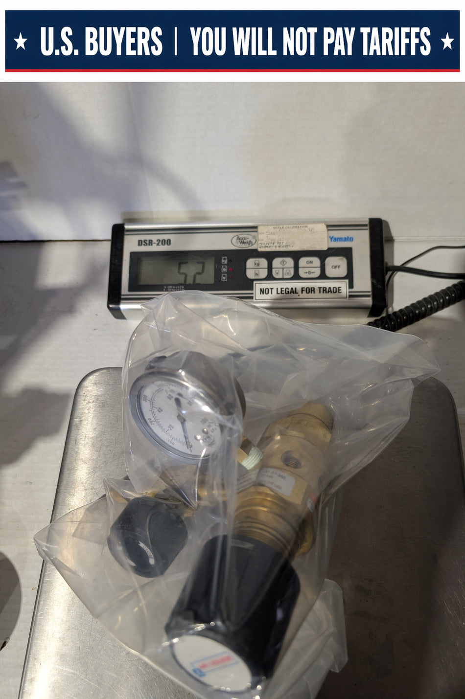 Air Liquide CONCOA 412-4331-350 SPECIALTY GAS REGULATOR - MODEL 412