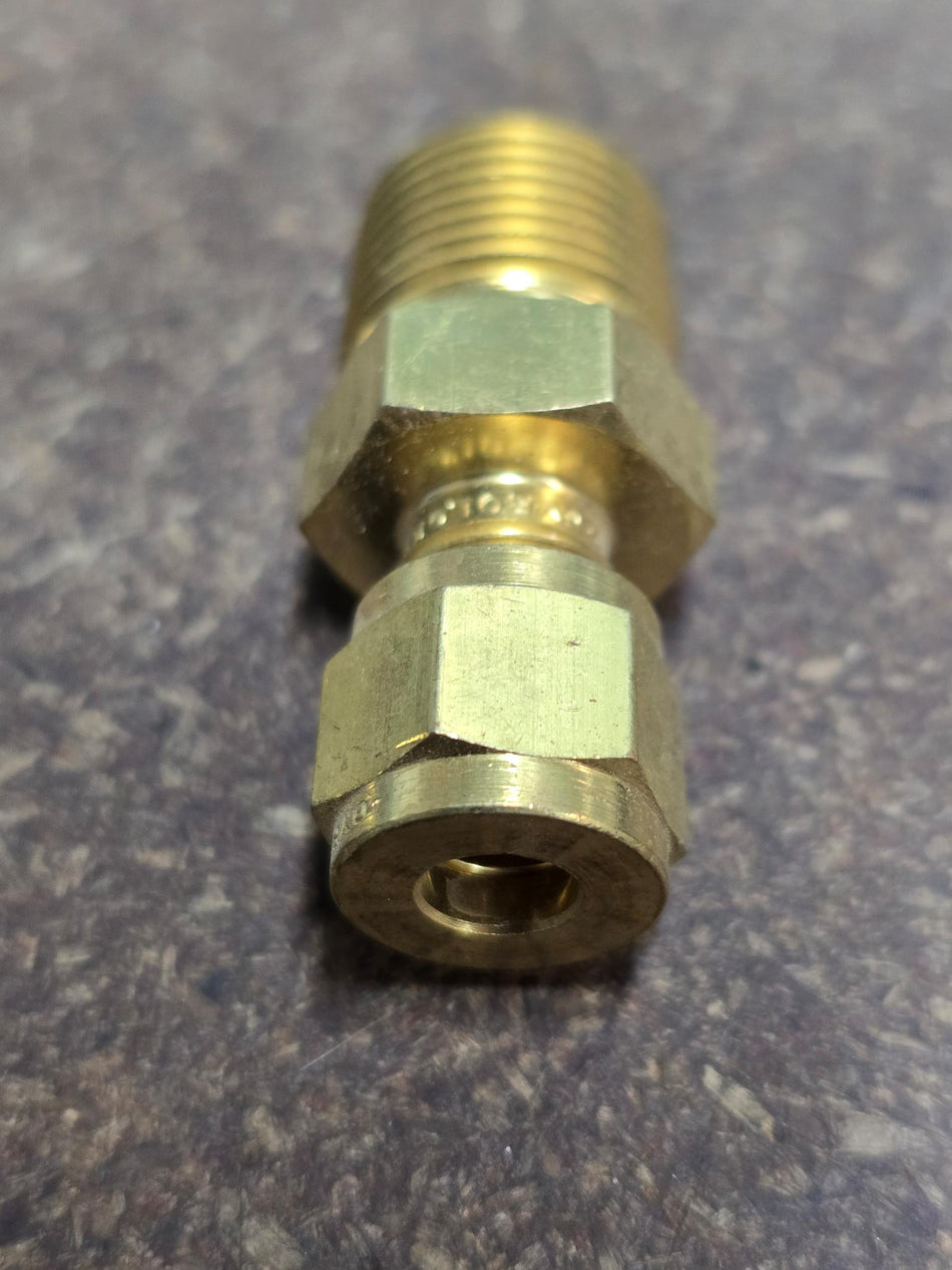 Hoke Gyrolok Brass 1/4-Inch OD x 3/8-Inch Male NPT Compression Connector Fitting