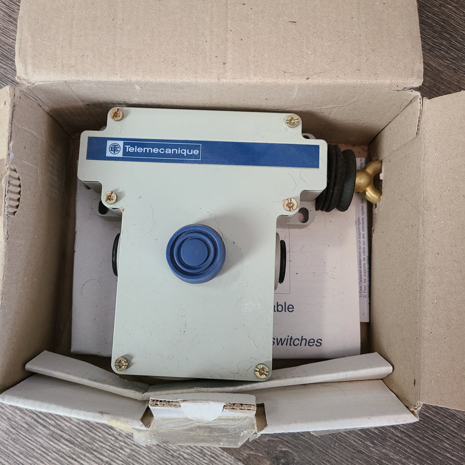 Telemecanique XY2-CE1A250H7 Cable Pull Switch