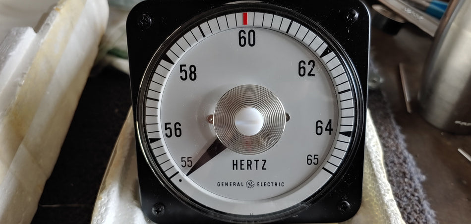 Yokogawa YCA 103-372-ANAN-P  Hertz Meter 55-65Hz