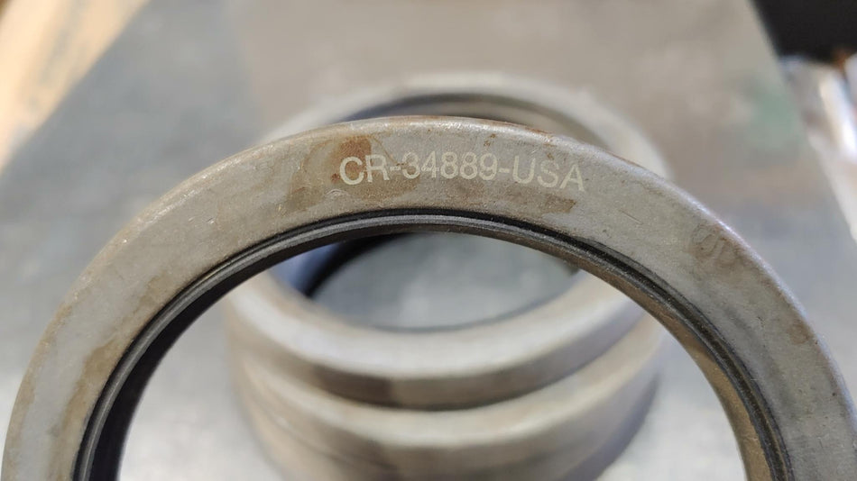 (Lot of 5) CR Seals 34889 Double Lip Oil Seal 3.500 in Shaft Dia., 4.501 in OD, 0.438 in Overall Width