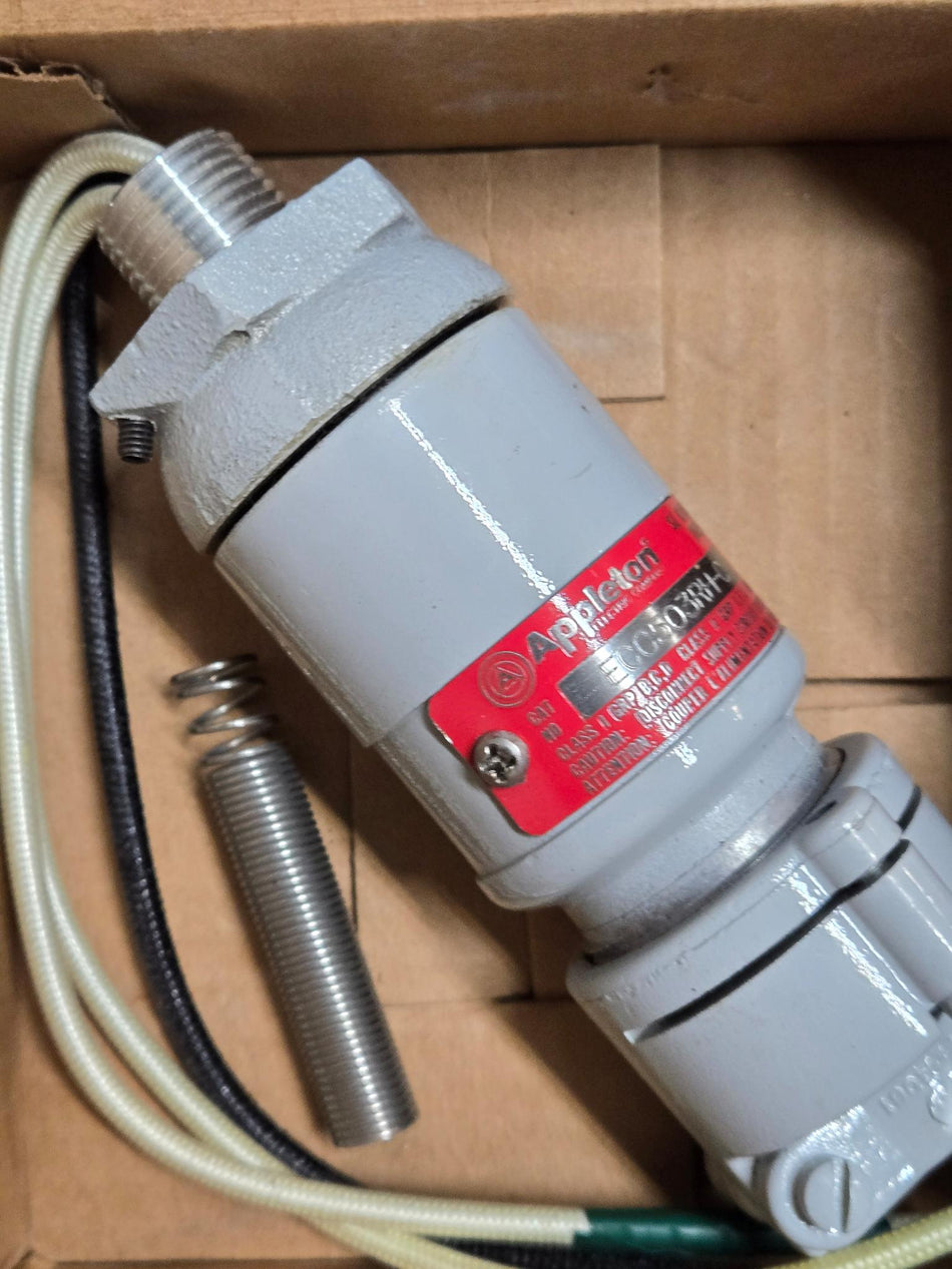 Appleton - ECC503RH-C .250-.375 Cable Connector, 20 AMP, 600V