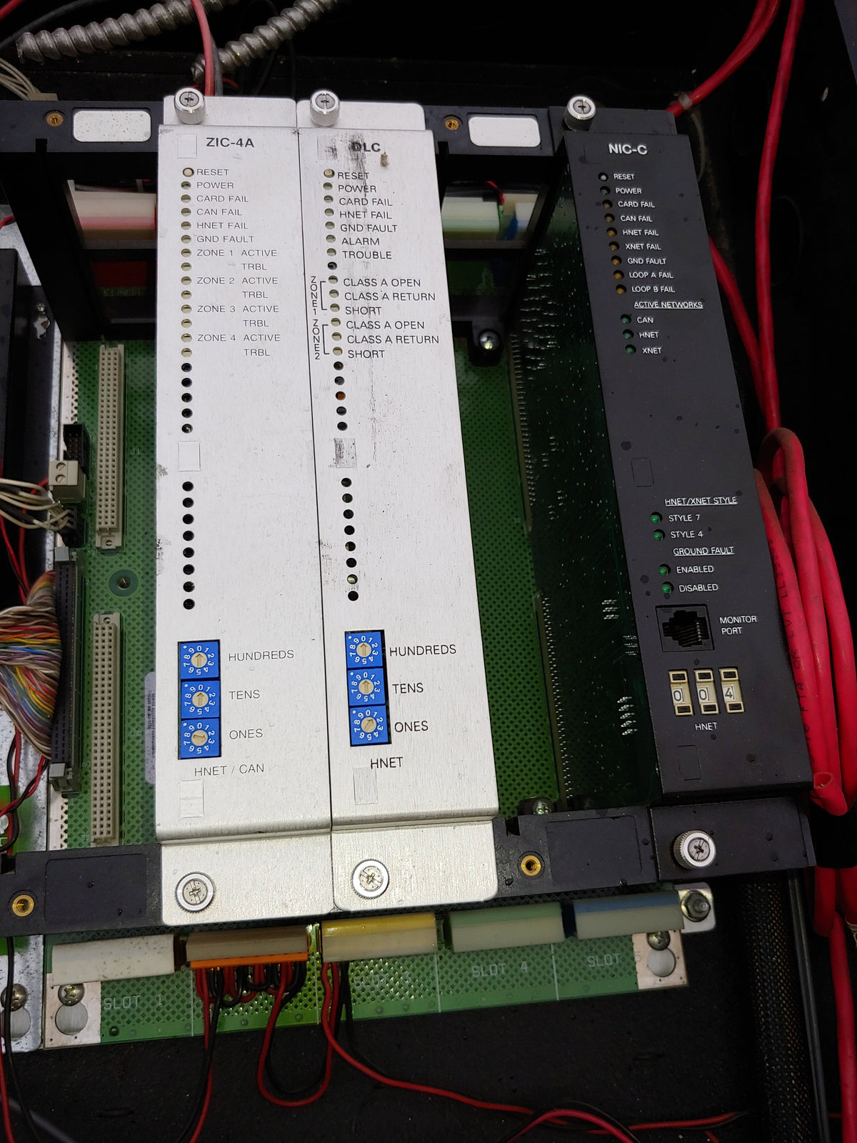 Siemens Alarm Panel Model # CAB2-BD with hardware installed – ETI Sales