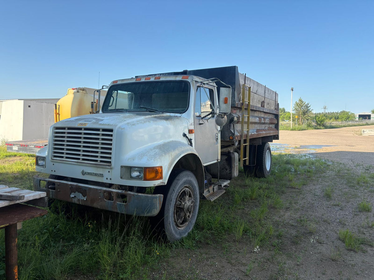 Navistar International 4700 4x2 Dump Truck