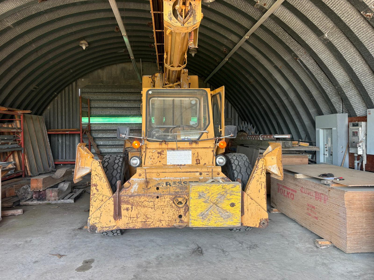 Dresser - Model 150FA Mobile Crane unit