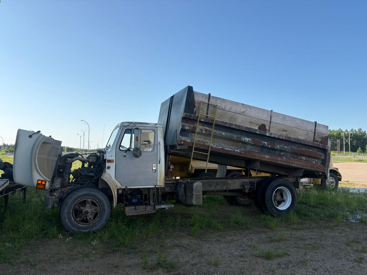 Navistar International 4700 4x2 Dump Truck