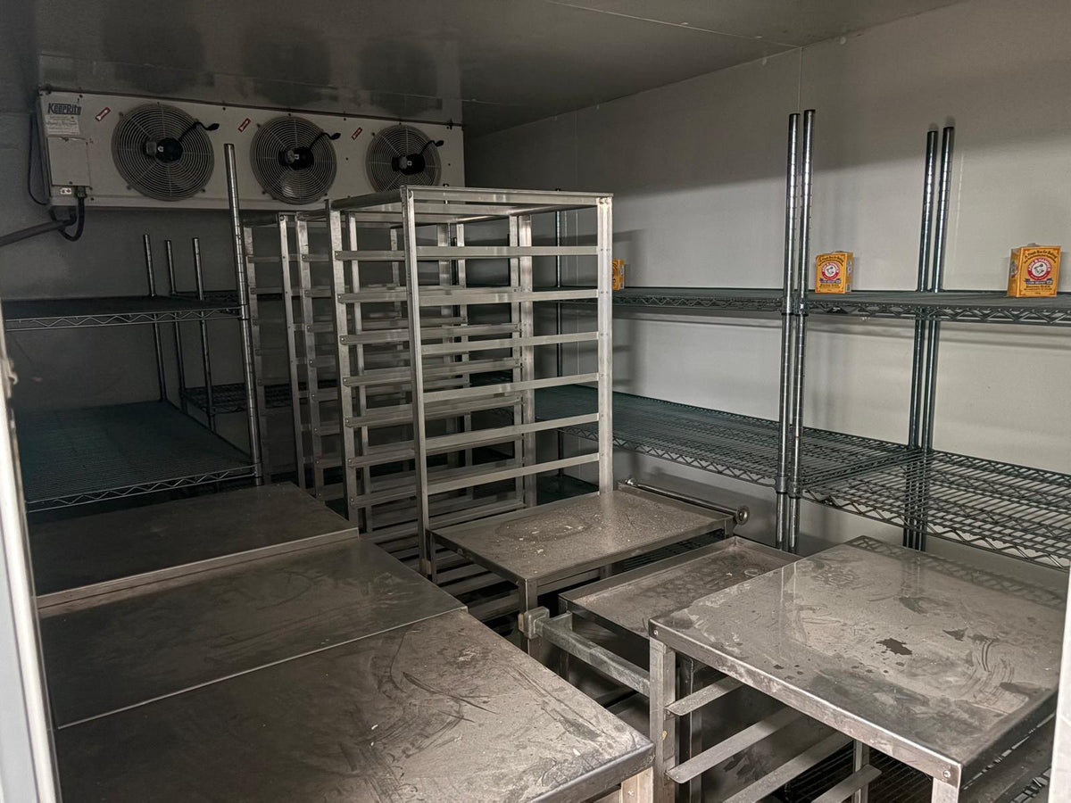 Complete Cafateria lineup of heavy-duty, classic commercial kitchen assets.