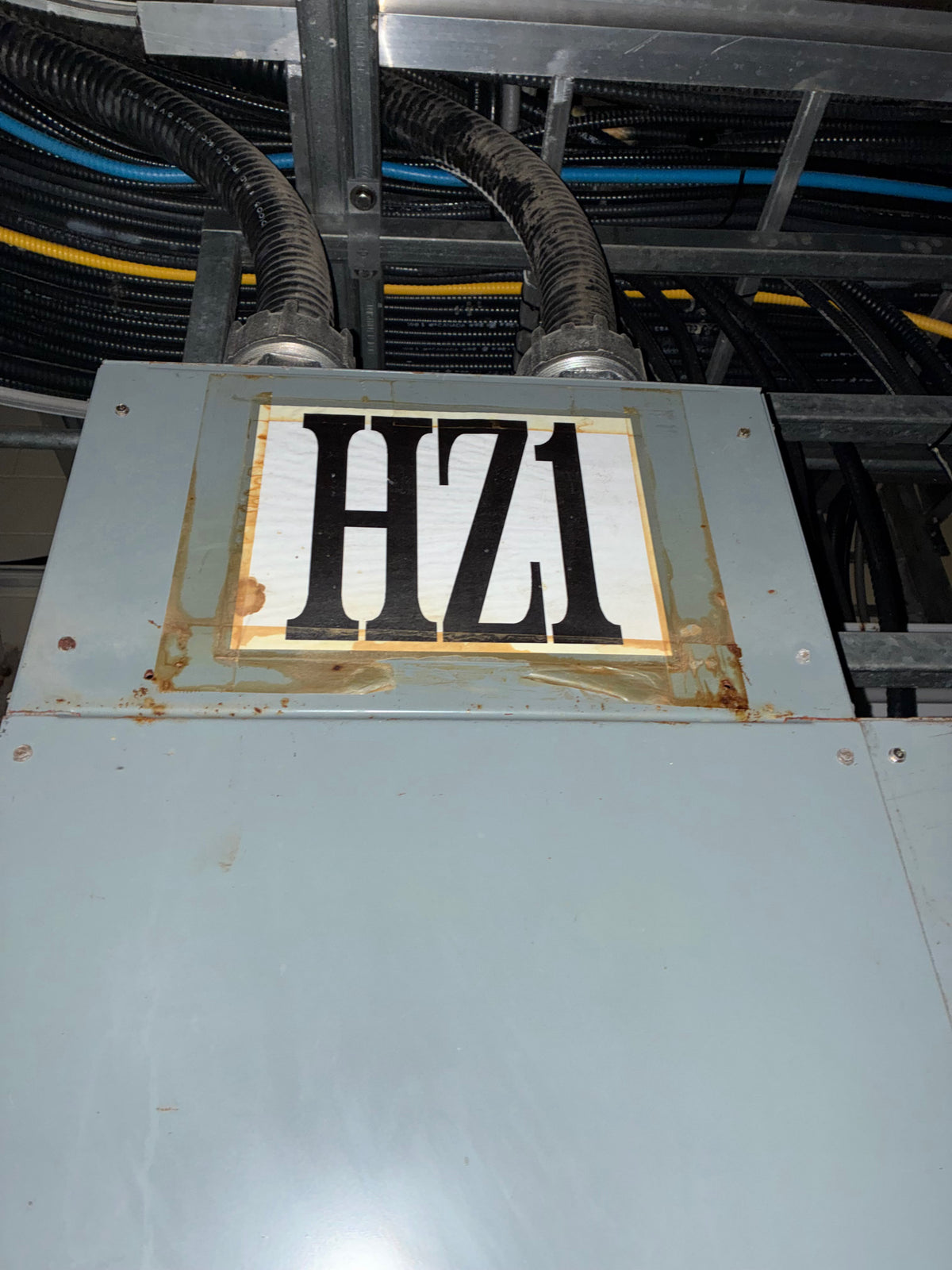 Allen-Bradley Bulletin 2100 MCC HZ1 - 600 V, 1200 A Bus