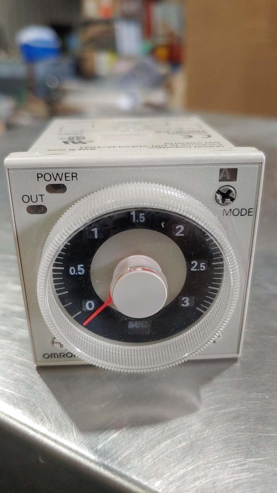 OMRON H3CR-A8 TIMER 100/240VAC (USED)