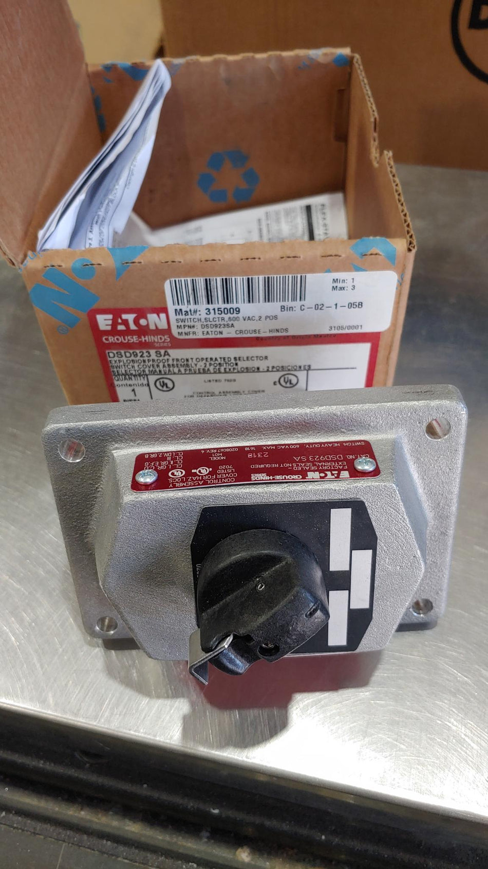 Eaton Crouse-Hinds series DSD923 SA selector switch cover Explosion Proof