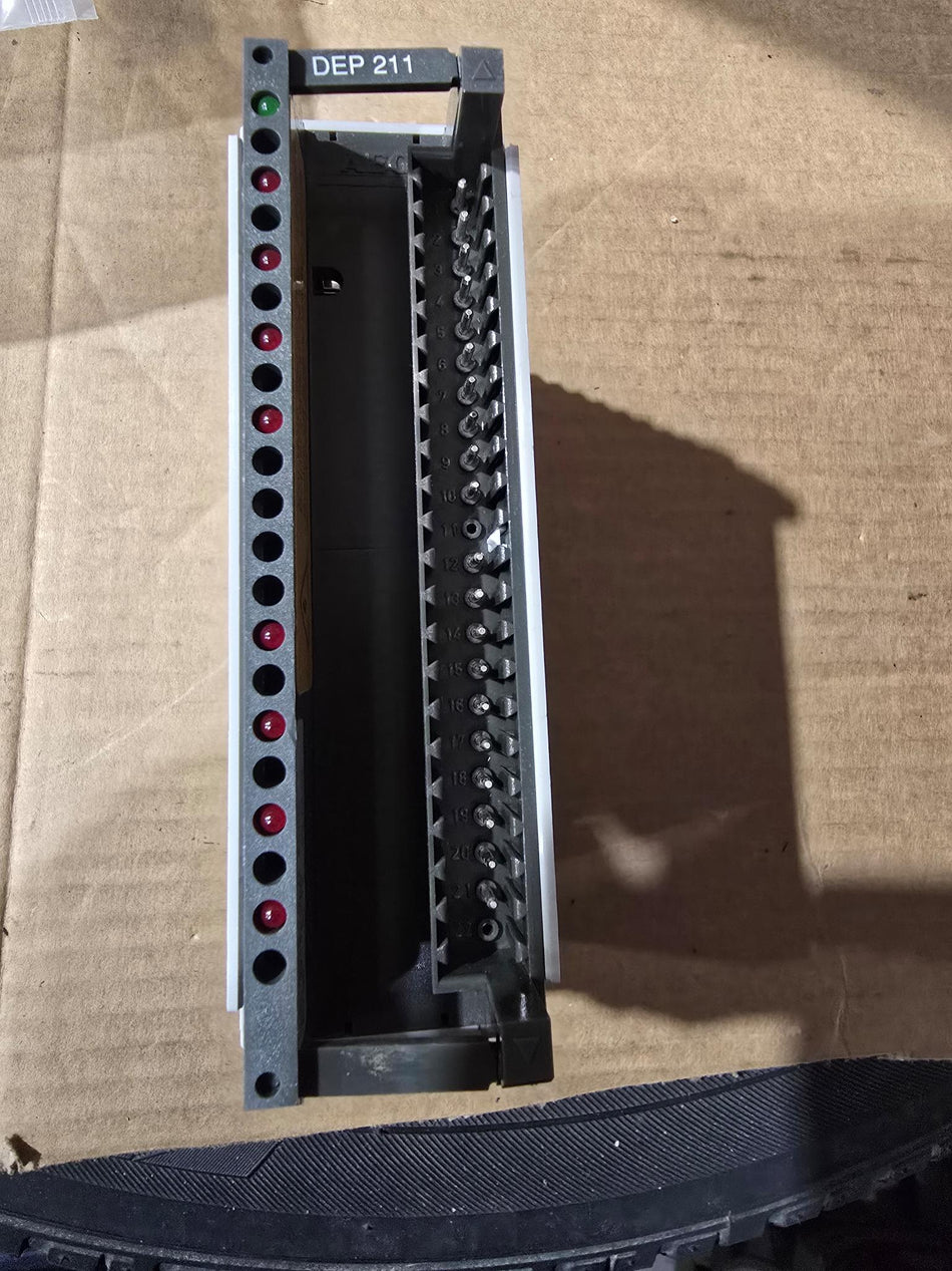 SCHNEIDER ELECTRIC MODICON DEP211/AS-BDEP-211 I/O MODULE 8X115 VAC (USED MISSING TERMINAL PLUG)