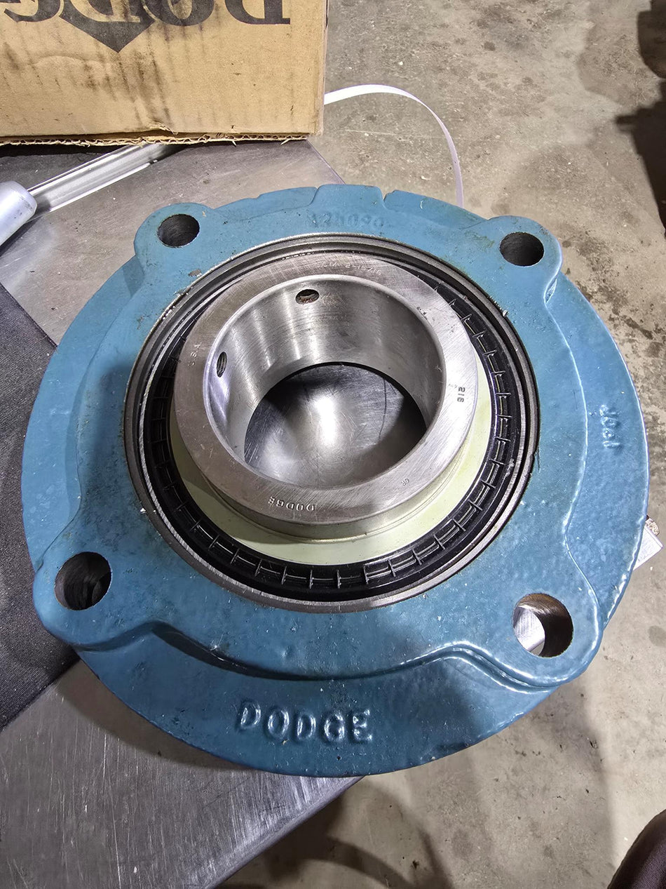 Dodge FC-SCM-215 Flange-Mount Ball Bearing Unit 126180 - 2-15/16 in Bore, 4-Bolt Piloted Flange Mount, Set Screw Locking, Cast Iron Housing Material, Non-Expansion Bearing (Fixed), Medium Duty, Single Lip Contact Seal Seal