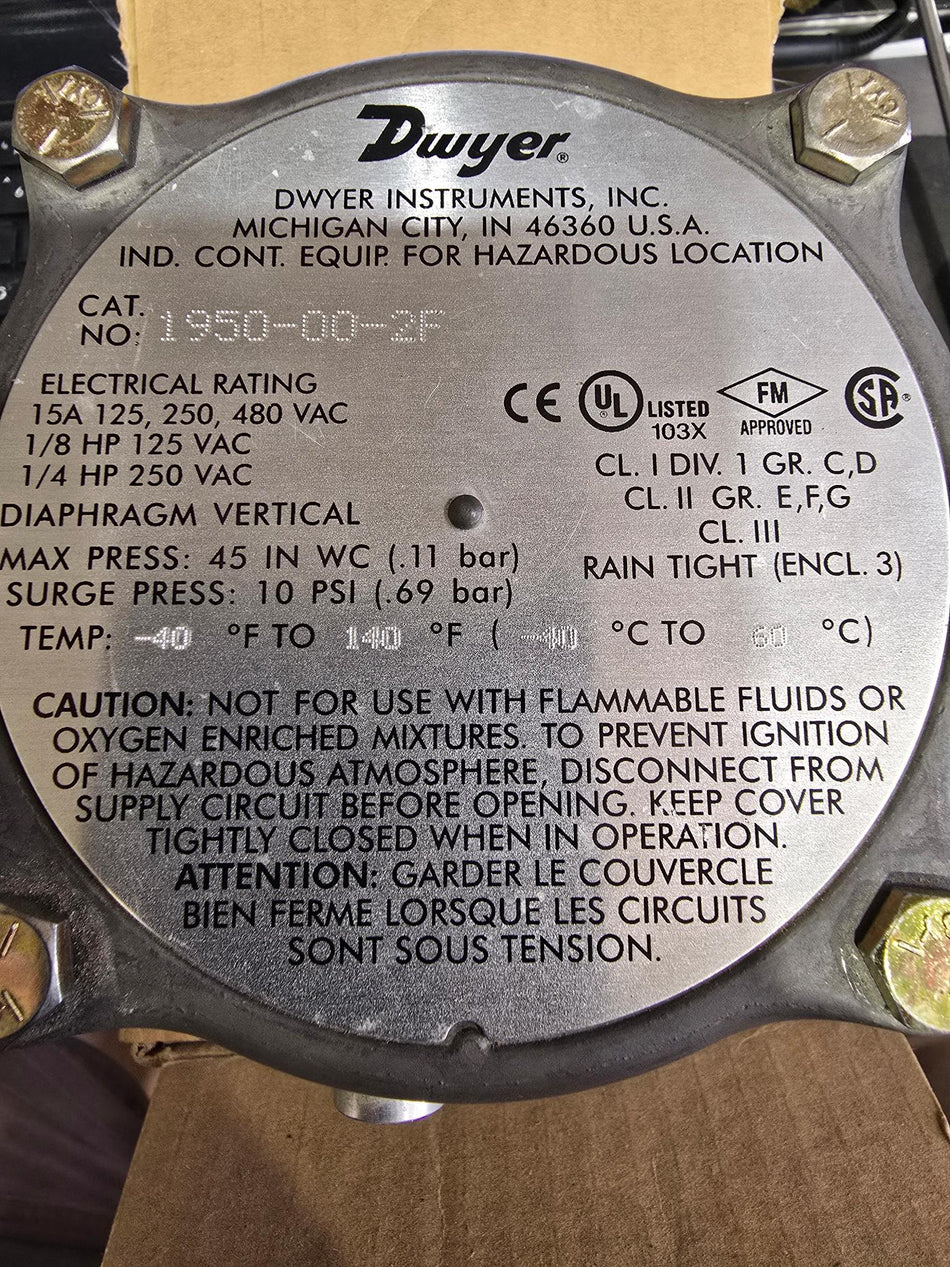 Dwyer Instruments 1950-00-2F Differential Pressure Switch
