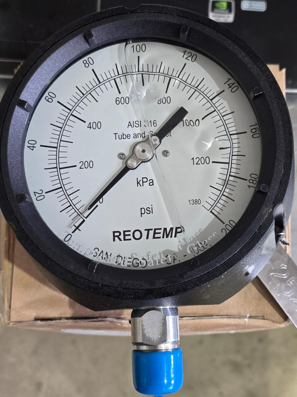 REOTEMP INDUSTRIAL 4.5" PRESSURE GUAGE PT45P1A2L20STHTNCTS 0-200PSI, 1/2" NPT