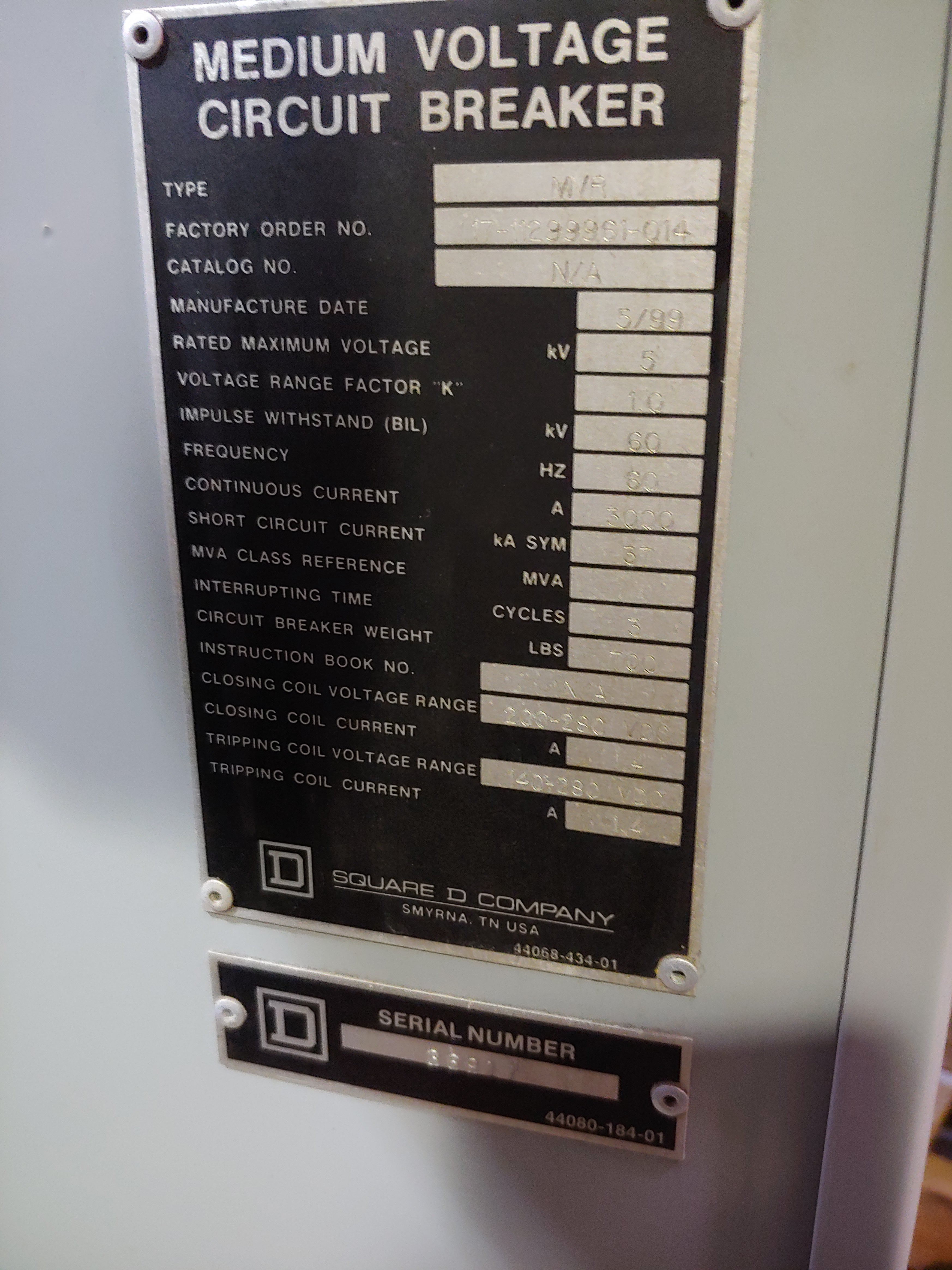 Square D Medium Voltage VR Type Breaker, 5 KV, 3000 AMP Rated ETI Sales