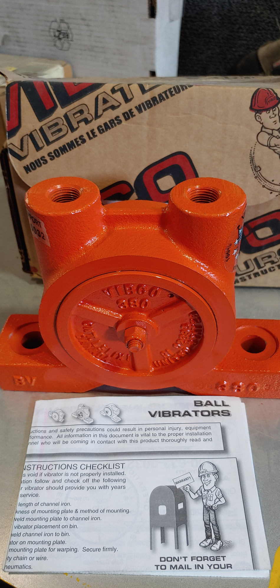 Vibco BV-380 Pneumatic Vibrator, 600lb , 6200vpm 80psi